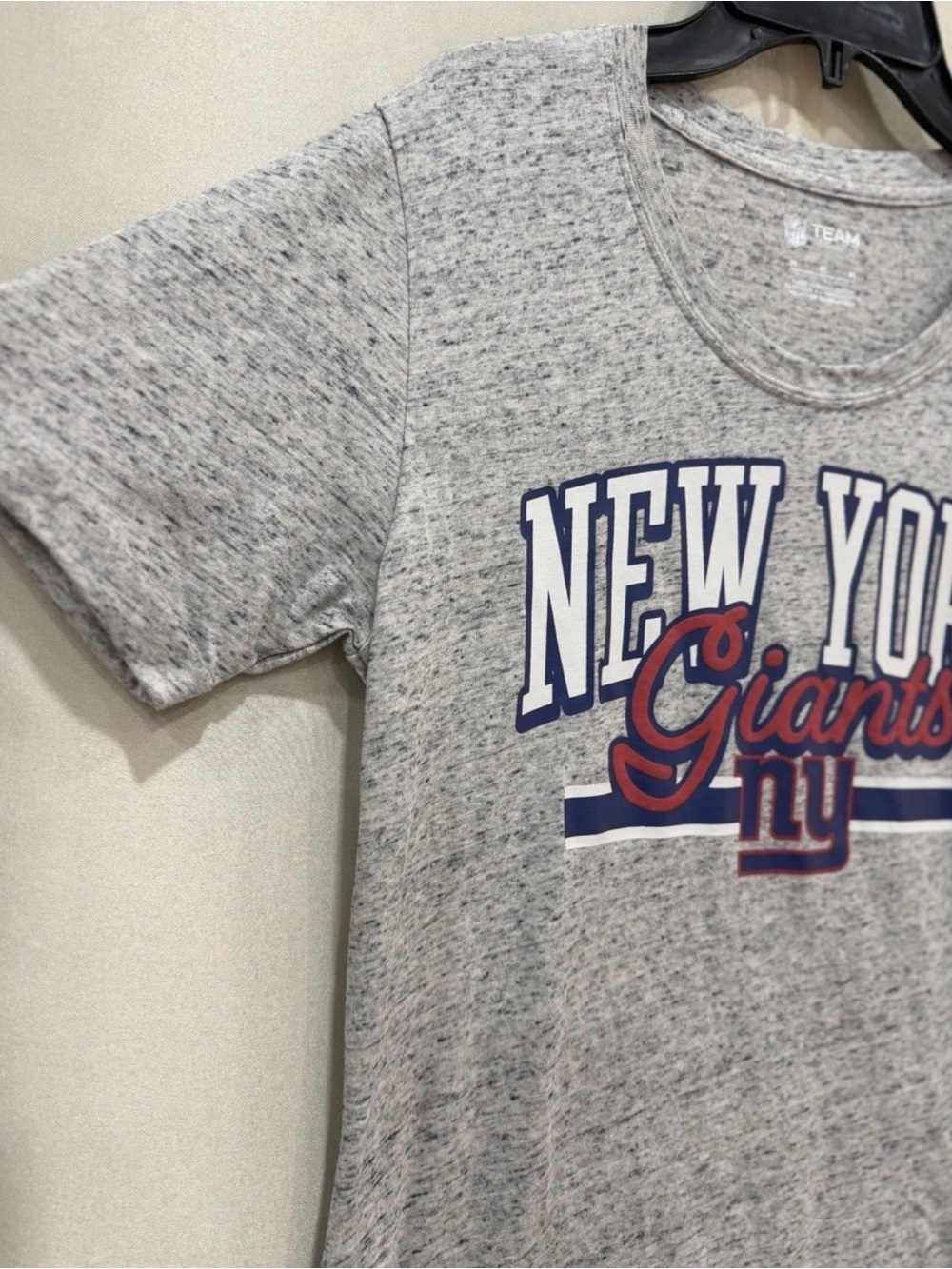 NFL Gray New York Giants Logo Tee with Blue and Red Accents - Picture 3 of 8